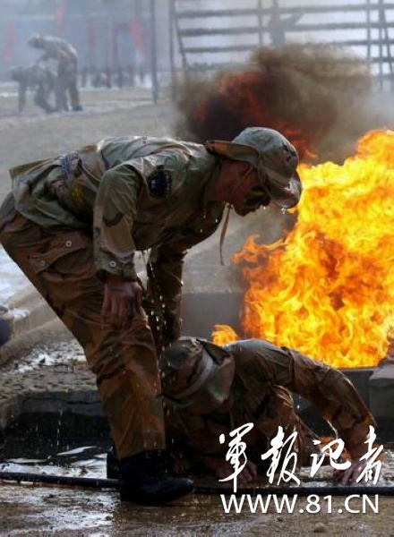 猎人训练，磨砺技艺，追寻狩猎之道，猎人修炼之路，技艺磨砺与狩猎之道的追寻