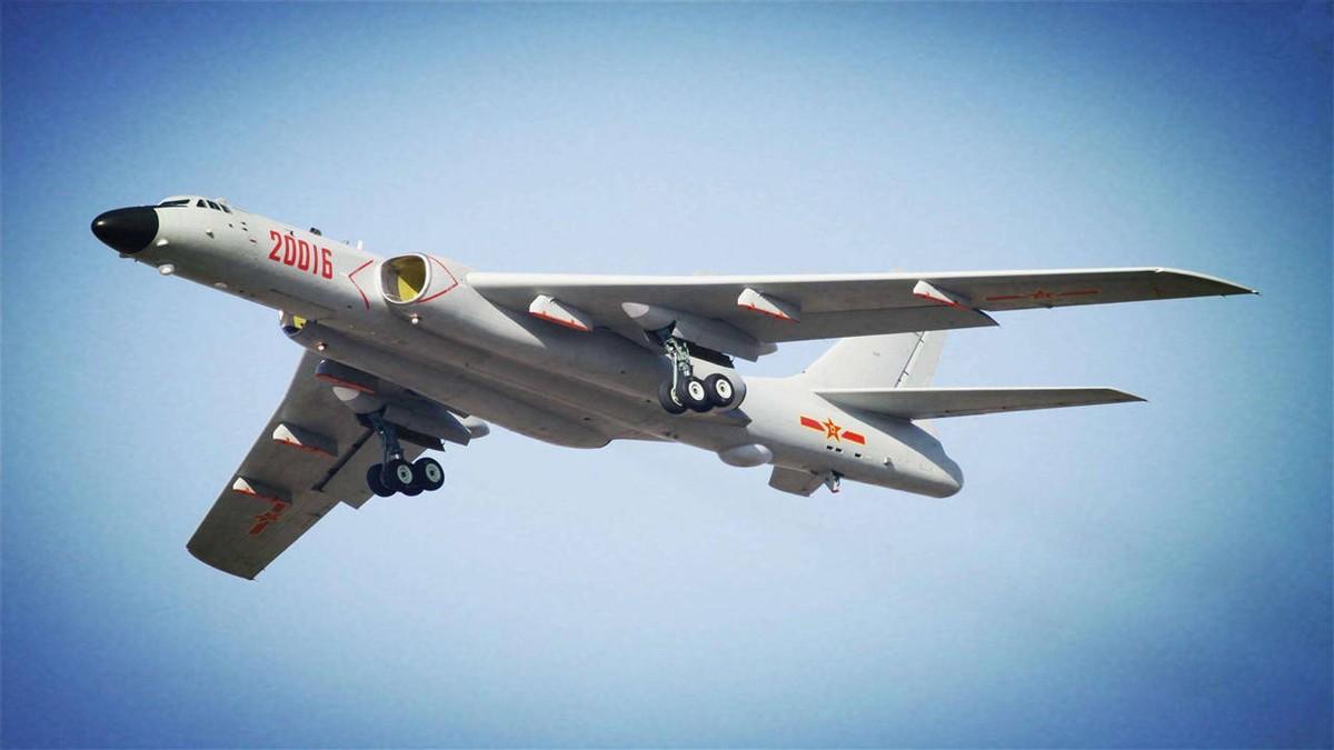 美军F-35战斗机飞行表演，速度与力量的完美展现，美军F-35战斗机飞行表演，速度与力量的极致展现