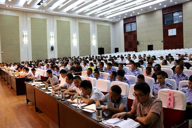 从歼灭战到持久战，战略转变的深层解析，战略转变深度解析，从歼灭战到持久战之路