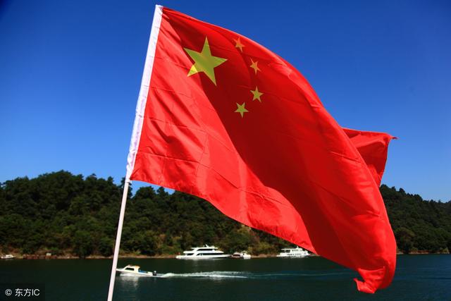 五星红旗迎风飘扬——一部免费观看的壮丽史诗，五星红旗迎风飘扬，壮丽史诗免费观看指南