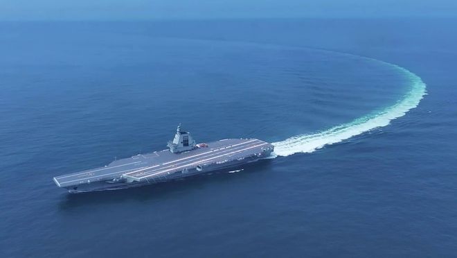 乐高与福特号航空母舰，一场模型与现实的完美结合，乐高与福特号航空母舰，模型与现实的梦幻联动