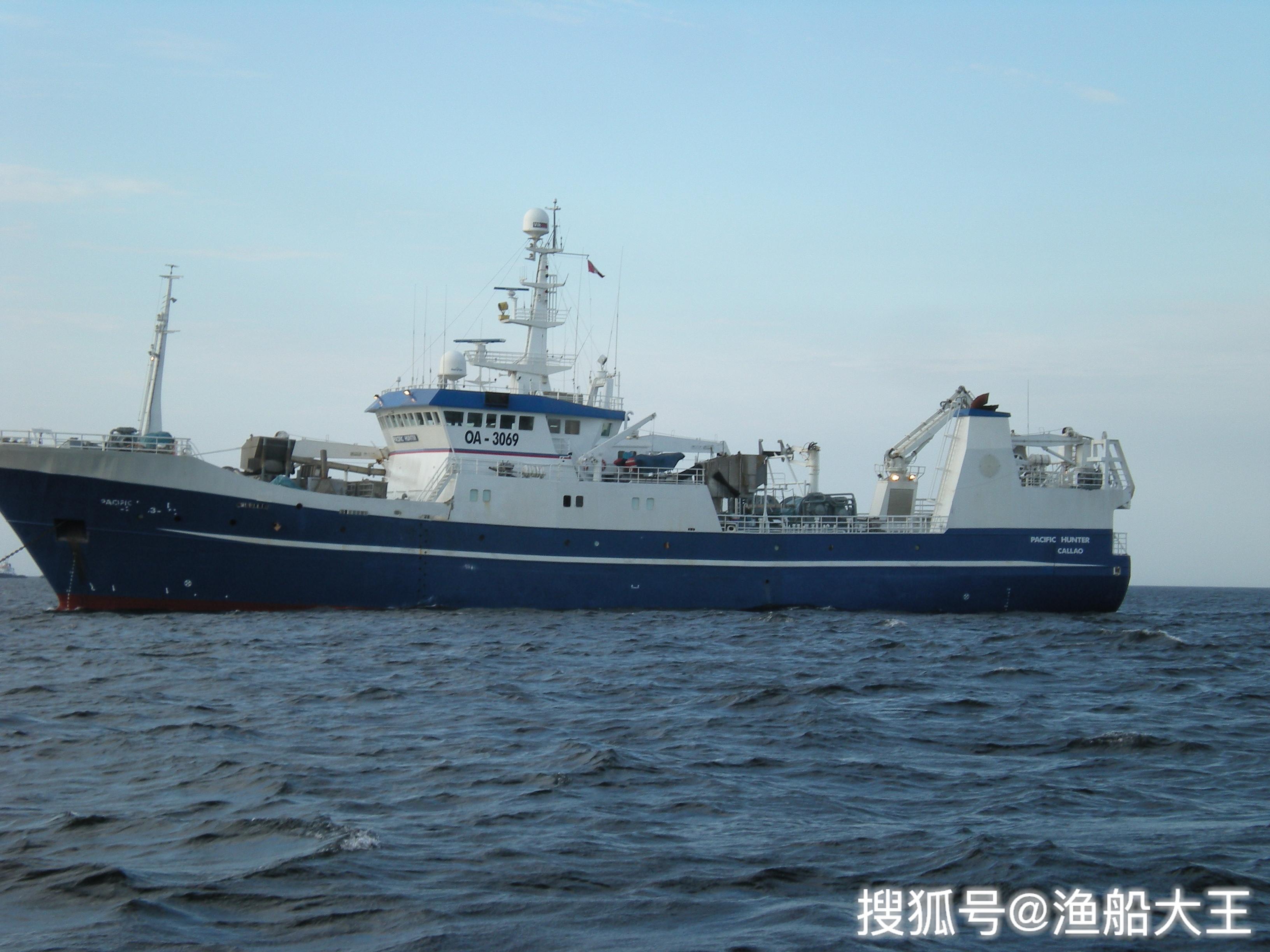 远洋大型渔船，承载10000吨能力的海洋探索者，远洋大型渔船，承载万吨能力的海洋探索巨轮