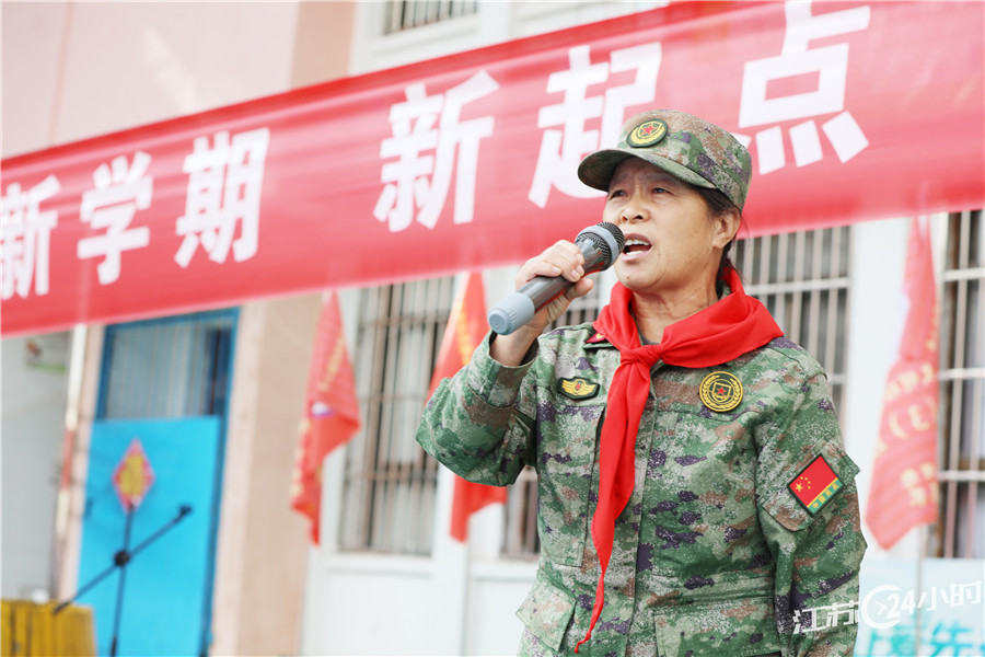 时代楷模王仕花，绽放的爱心之花，时代楷模王仕花，爱心之花的绽放