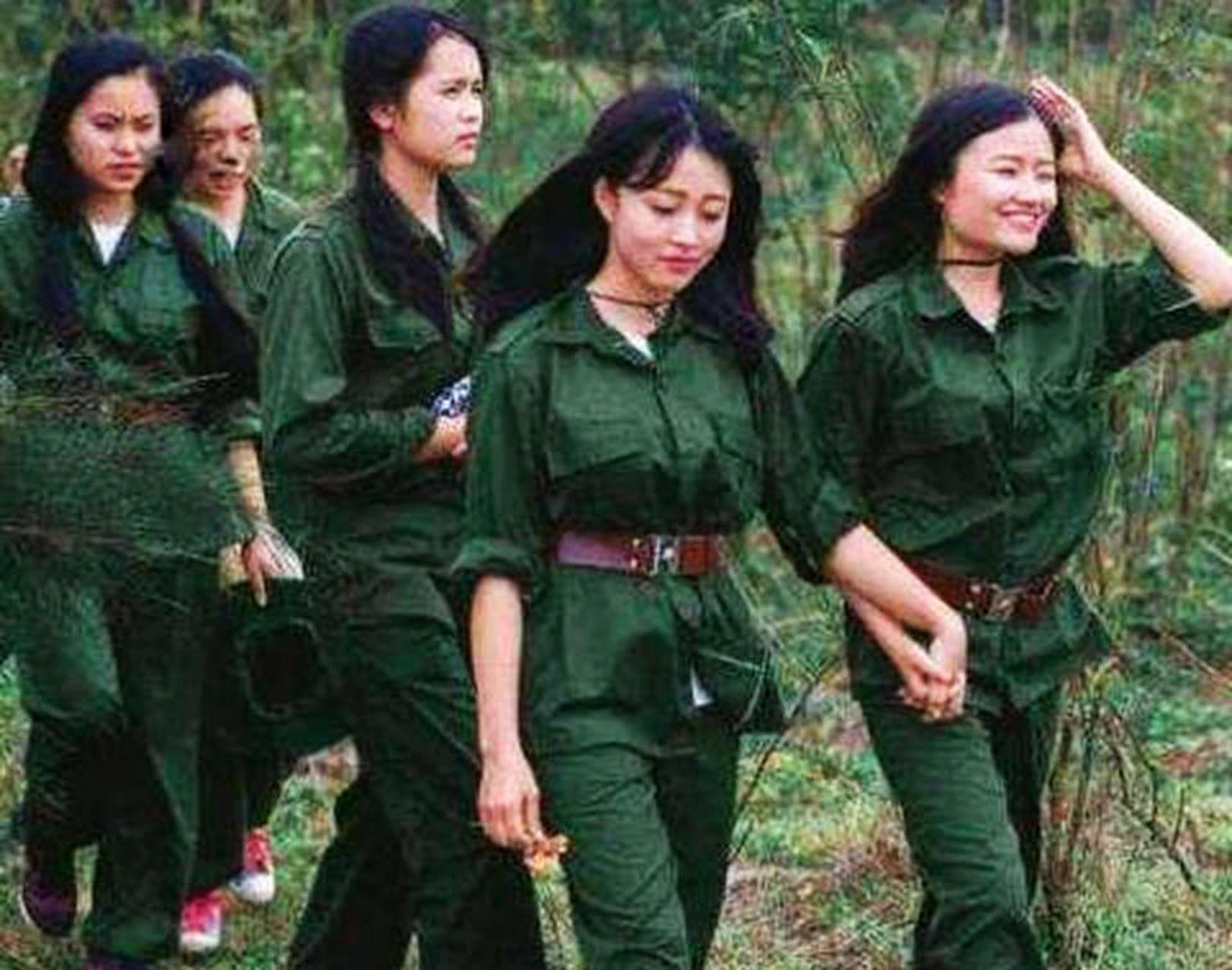 中国女兵在越南的战争经历，英勇无畏，彰显国际担当，中国女兵在越南战场，英勇担当与国际情怀
