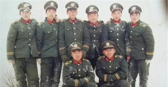 中国武警军装图片大全，历史、演变与荣誉的见证，中国武警军装图片集，历史演变与荣誉的见证