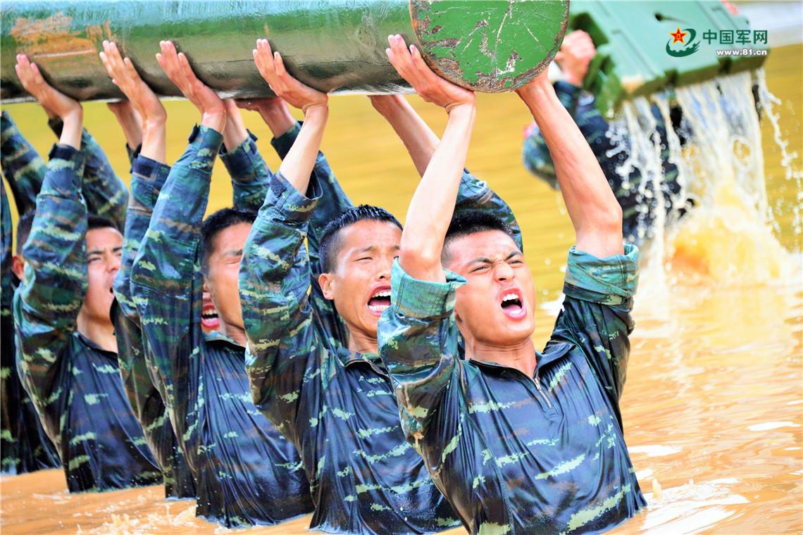 探索历史记忆，回顾那些珍贵的95年武警服装图片，珍贵95年武警服装图片，历史记忆的深度探索