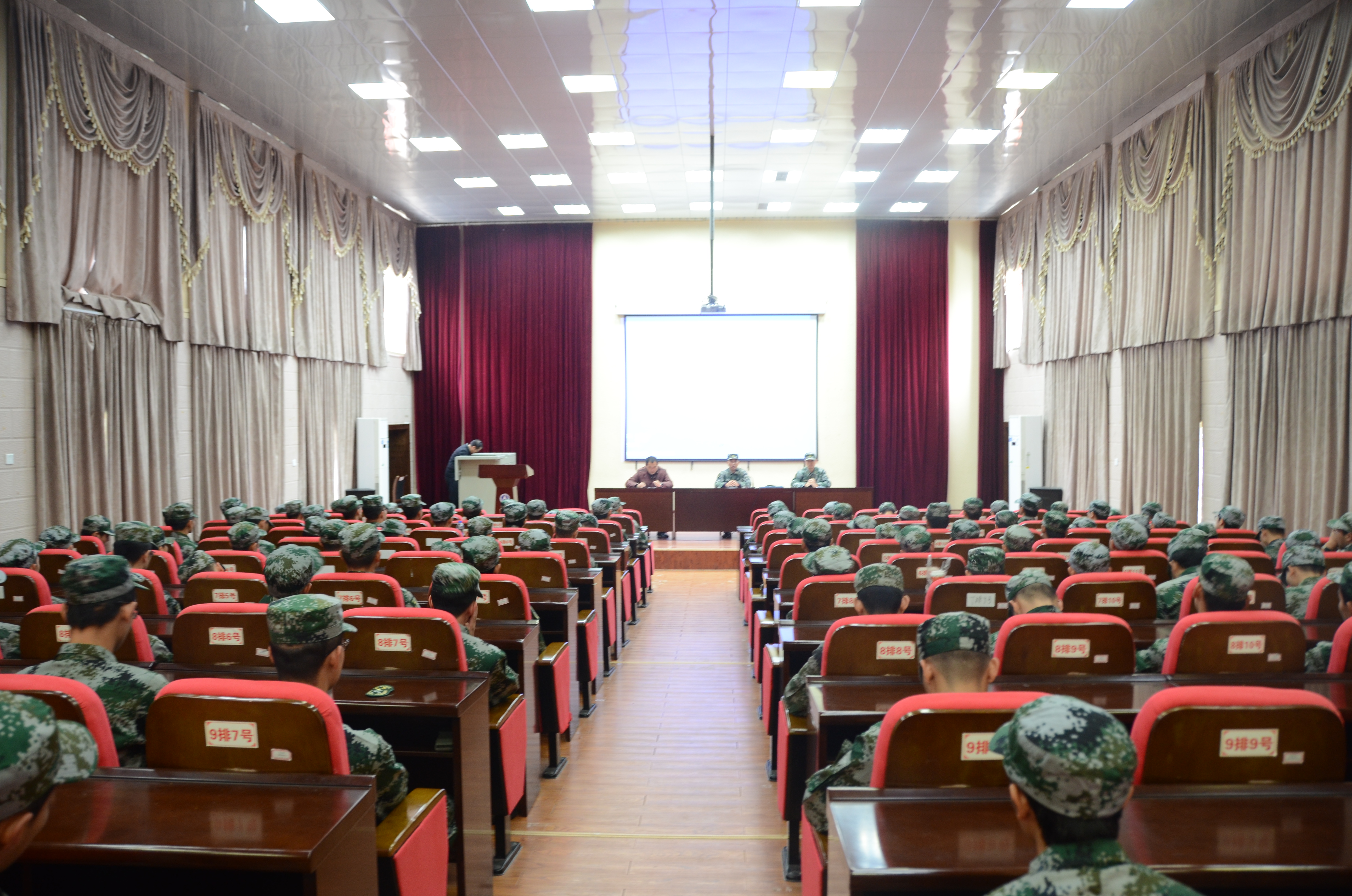 九图军事之学生会议室，培养军事素养与战略思维的重要场所，九图军事学生会议室，培养军事素养与战略思维的关键场所
