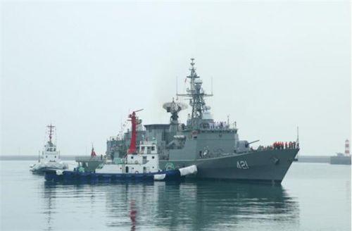 Chinas Navy Marks 70th Anniversary with a Display of Strength and Resolve，中国海军庆祝成立七十周年，展示力量与决心