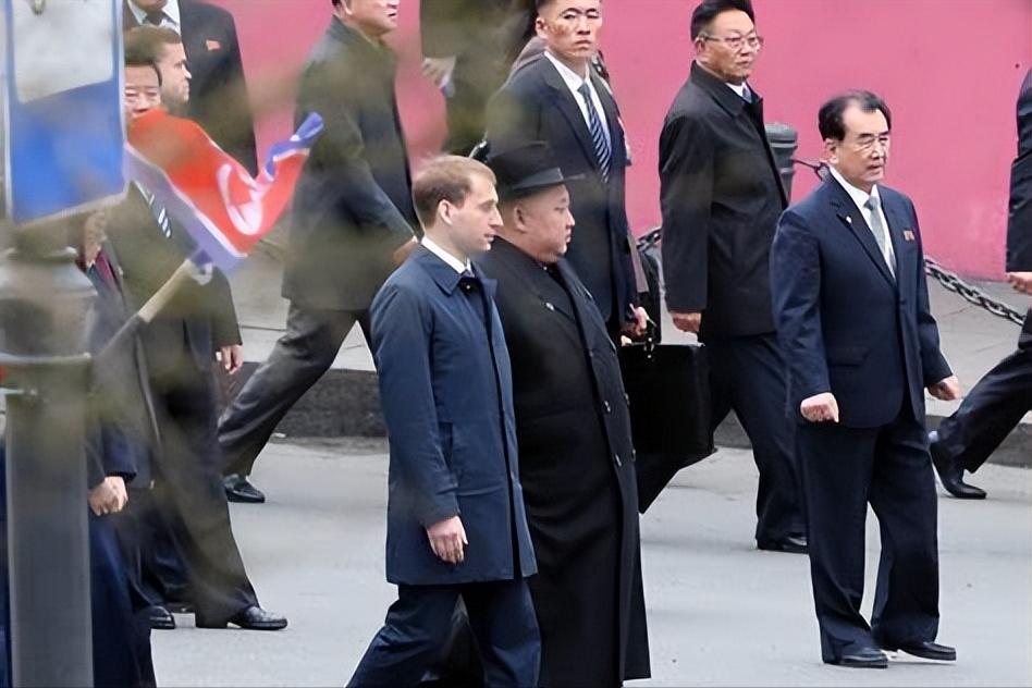 军事高技术图片，揭示现代战争的神秘面纱，军事高技术图片揭秘，现代战争的神秘面纱之下