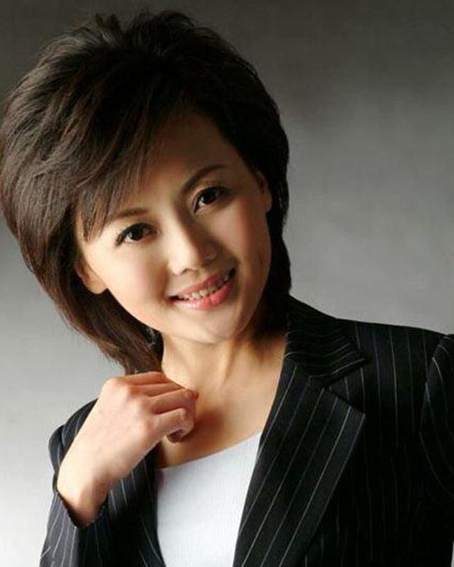 央视漂亮女主持人名单，璀璨荧屏之星，央视璀璨荧屏之星，美女主持人名单