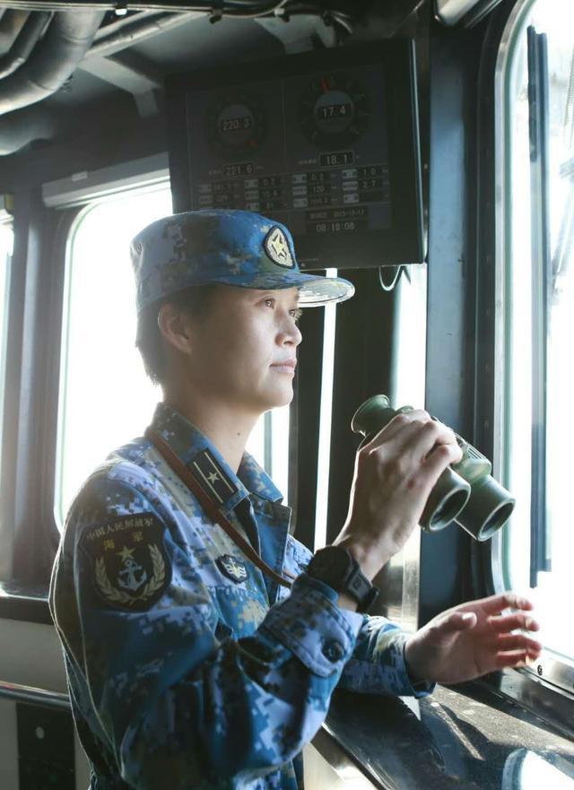 广西舰长韦慧晓，时代的领航者，广西舰长韦慧晓，时代领航先锋