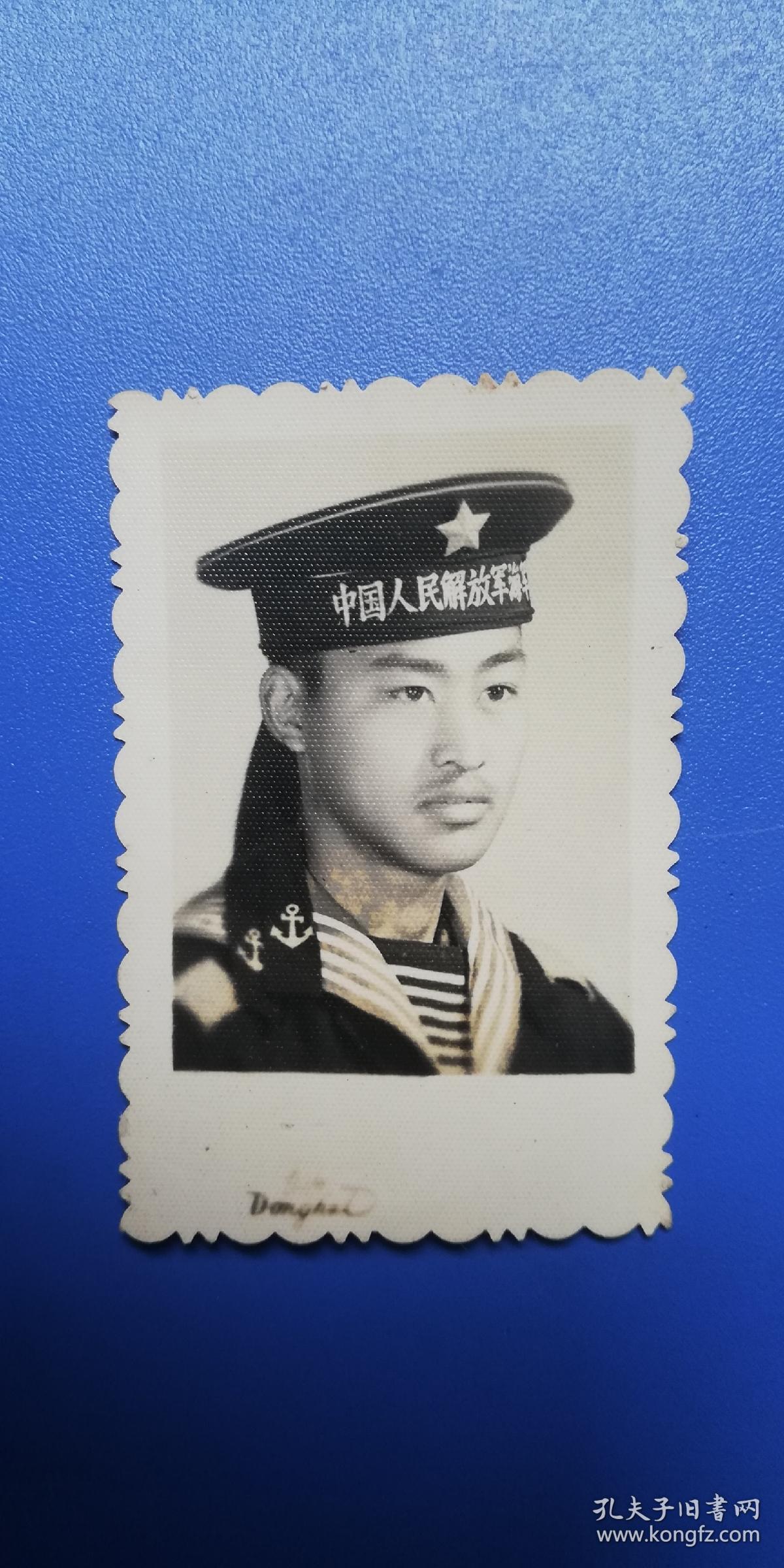 探索中国海军的标志性装备，65式海军服装，中国海军标志性装备揭秘，65式海军服装的探索之旅