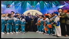 张暴默热血颂原唱现场——激情燃烧的音乐盛宴，张暴默热血颂原唱现场，激情四溢的音乐盛宴