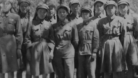 探索历史中的女性力量，关于55式女军服高清照片的故事，历史中的女性力量，揭秘55式女军服高清照片背后的故事