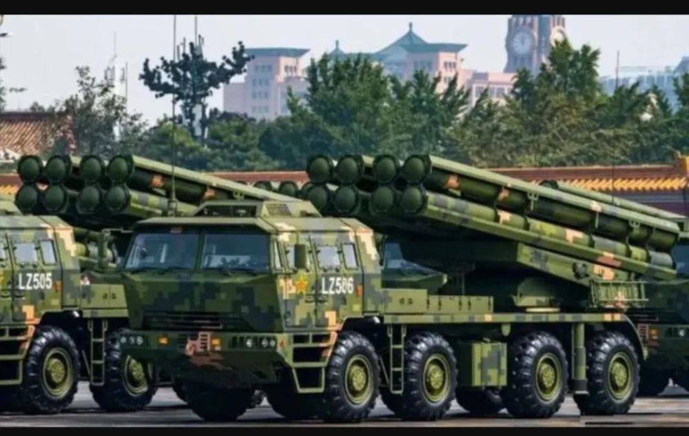 解放军射程最远的火炮，远程火力覆盖的尖端利器，解放军远程火力覆盖尖端利器，射程最远的火炮揭秘