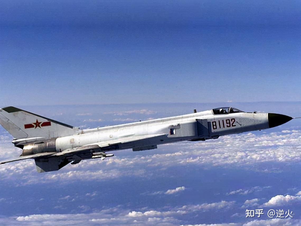 歼8与零式战机，空中对抗的探讨，歼8与零式战机，空中对抗深度探讨