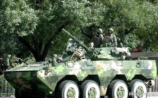 中国现役装甲车型号大全，深度解析与概述，中国现役装甲车型号全面解析与概述