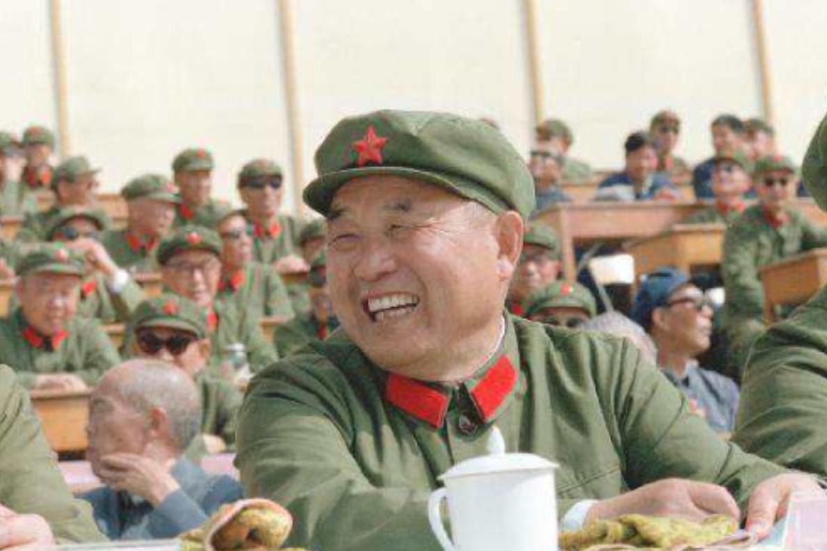 探索中国军事历史中的一部分，55式军帽，探索中国军事历史中的关键元素，55式军帽的起源与变迁