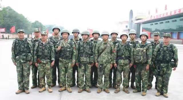 空降兵15勇士，勇者的荣耀与使命，空降兵15勇士，荣耀使命，勇者无畏