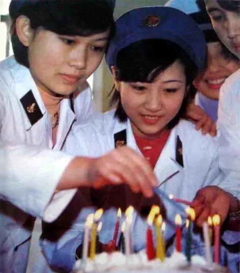 海军学员方队阅兵，荣耀与力量的展现，海军学员阅兵方队，荣耀与力量的汇聚