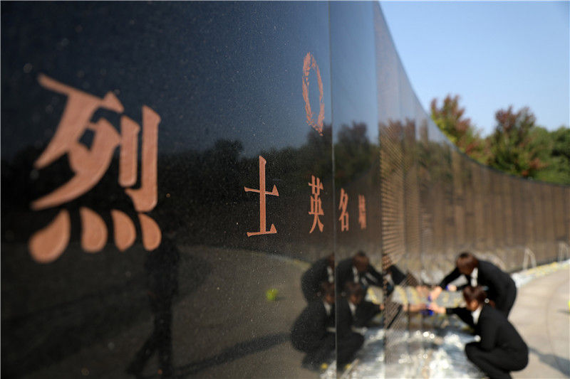 中国人民志愿军主题曲，永恒的英雄赞歌，中国人民志愿军主题曲，永恒的英雄赞歌旋律激荡人心