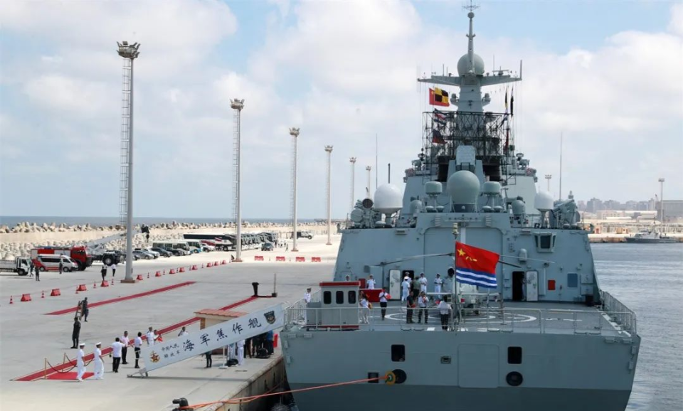 中国海军796舰，新时代的海上卫士，中国海军796舰，新时代海上卫士的骄傲