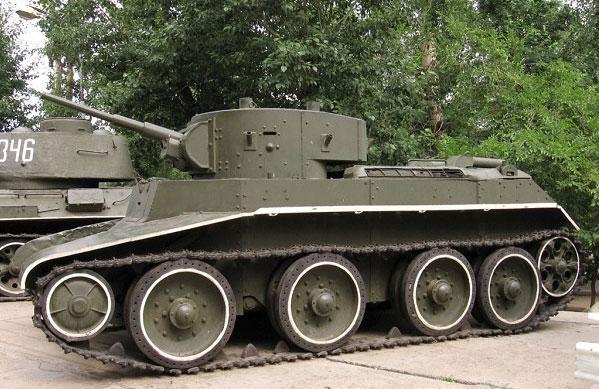 探索A20轻型坦克，图片下的战斗力量，A20轻型坦克，图片展现的战斗力量探索