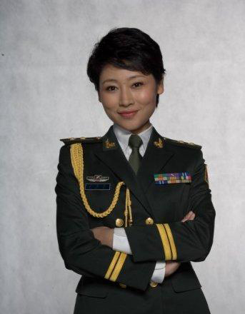 军事频道之星，庄菁菁的军旅人生与媒体之路，庄菁菁，军旅人生与媒体之路的闪耀之星