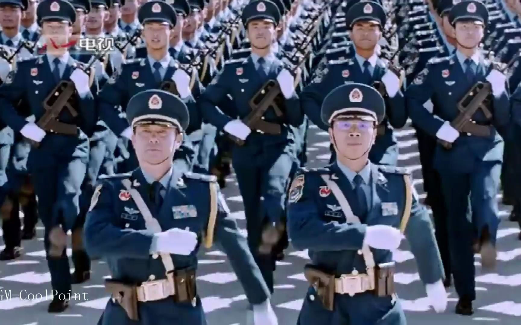 阅兵方阵视频超燃，震撼人心的音乐响起，震撼人心的阅兵方阵视频，音乐激昂，超燃瞬间！