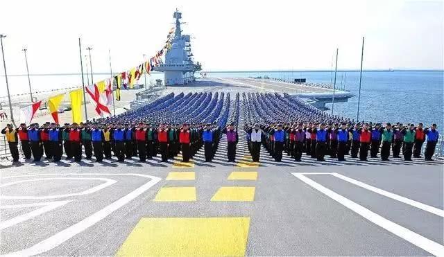 辽宁号航母的人员配置及其运行，多少人手操舵航海之梦，辽宁号航母人员配置与运行揭秘，航海之梦背后的精英团队