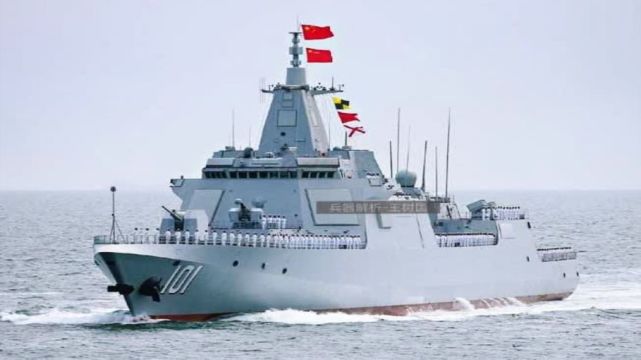 泉州舰，中国海军新篇章的见证者——055型导弹驱逐舰的荣耀之旅，中国海军新篇章的见证者——泉州舰荣耀之旅，055型导弹驱逐舰的辉煌征程