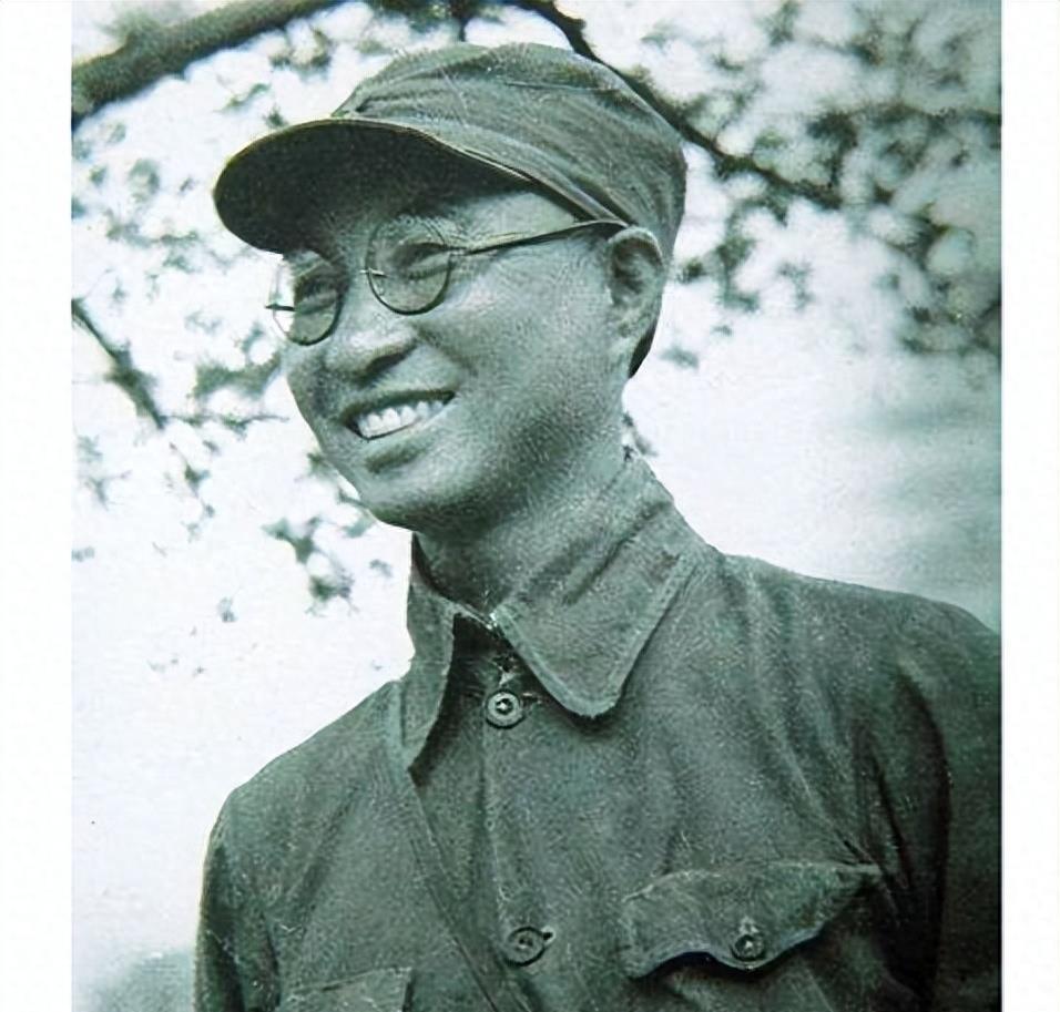 彭士禄，一位杰出的科学家的个人简介，彭士禄，杰出科学家的生平简介