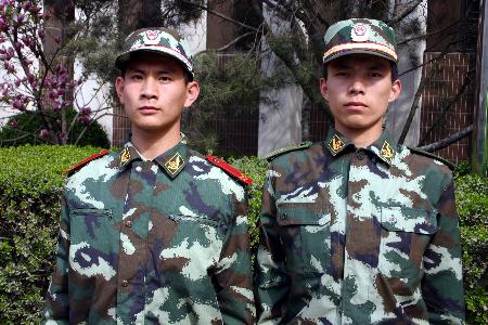 探索新一代军服风采，07式武警冬季迷彩服，新一代军服风采揭秘，探索07式武警冬季迷彩服风采