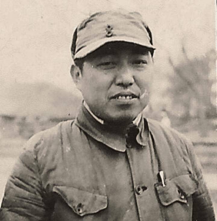 抗日战争时期总参谋长及其历史作用，抗日战争时期总参谋长的历史角色与影响