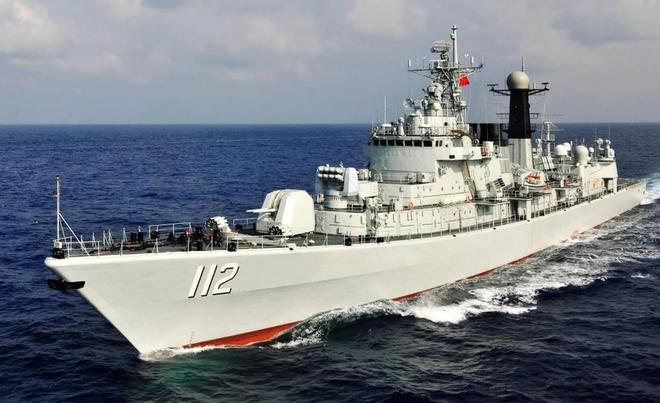 探究中国海军的杰出战舰，587舰的型号解析，中国海军杰出战舰揭秘，587舰型号解析