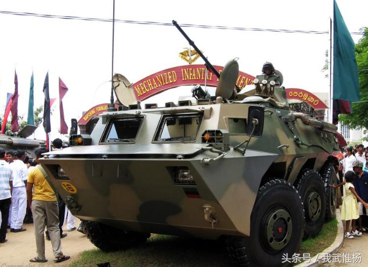 92式轮式步兵战车，现代战场上的钢铁猛兽，现代战场上的钢铁猛兽，92式轮式步兵战车
