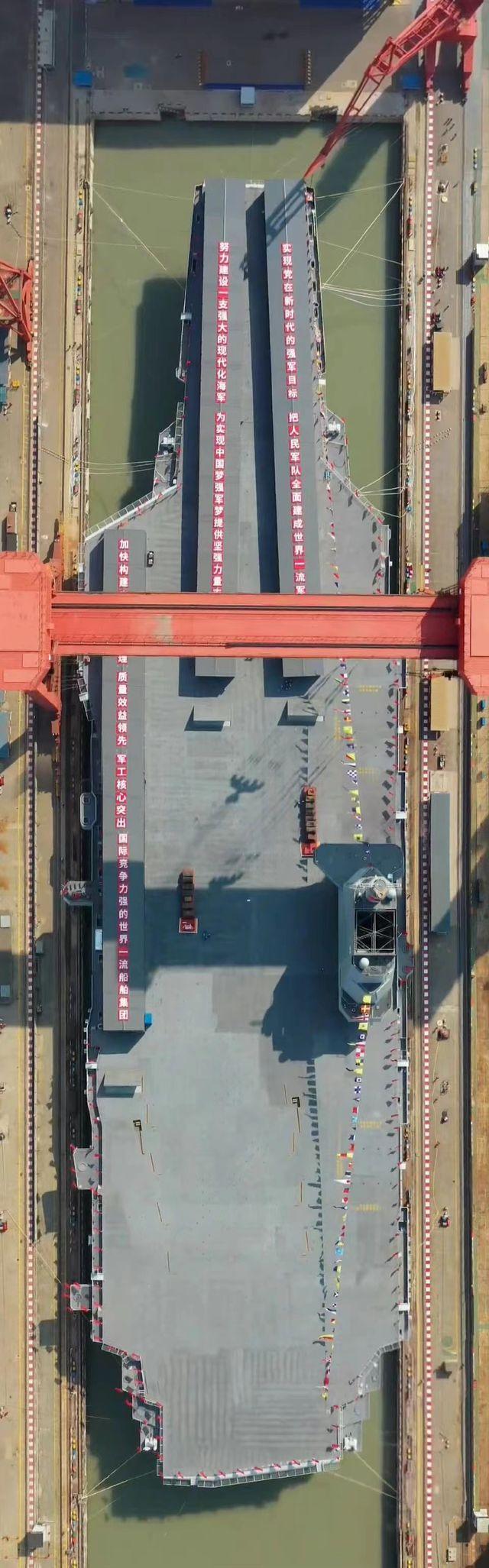 福建舰的打击范围及其影响力，福建舰的打击力及全球影响力分析