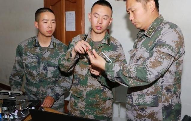 中国陆军大学录取分数线解析，中国陆军大学录取分数线详解