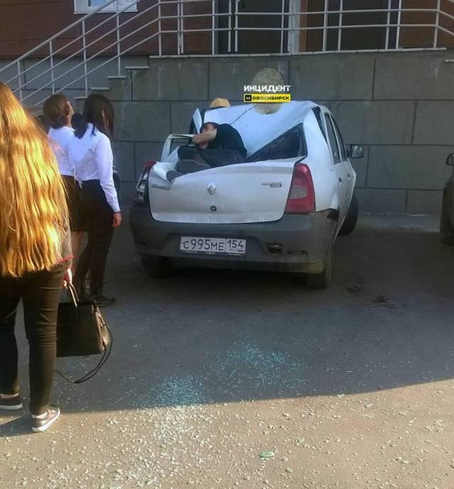 一中学生坠楼身亡，深度探究背后的原因与应对之策，一中学生坠楼悲剧背后的原因及应对之策探讨