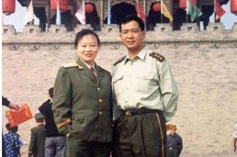 丁晓兵妻子是电影里的人物吗？——探寻现实与银幕的交融，丁晓兵妻子是现实人物还是电影角色？探寻真实与银幕之间的界限