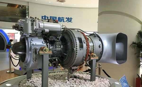 探索强大的动力之源，3000kw涡轴发动机，揭秘超强动力之源，3000kw涡轴发动机深度探索