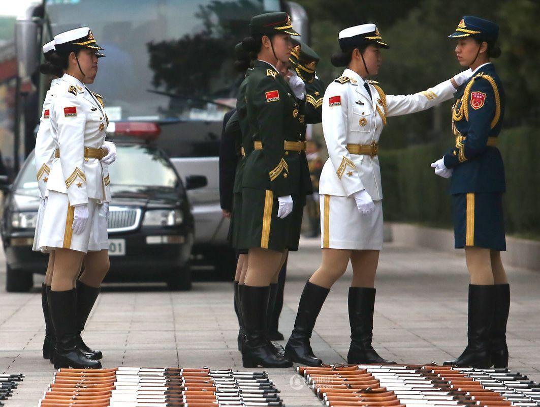 中国女兵仪仗队，荣耀与力量的展现，中国女兵仪仗队，荣耀与力量的璀璨展现