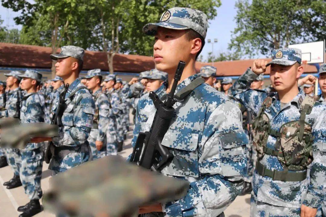 往届毕业生征兵规定，深度解读与探讨，往届毕业生征兵规定深度解读与探讨分析