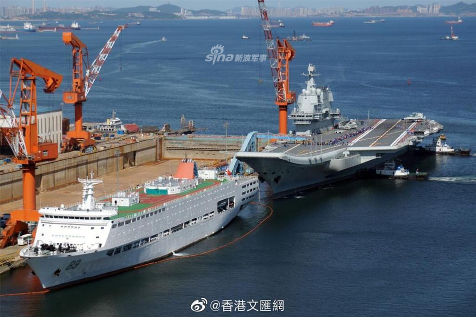 大连造船厂航母下水，中国海军建设的里程碑事件，中国海军建设里程碑事件，大连造船厂航母下水仪式盛大举行