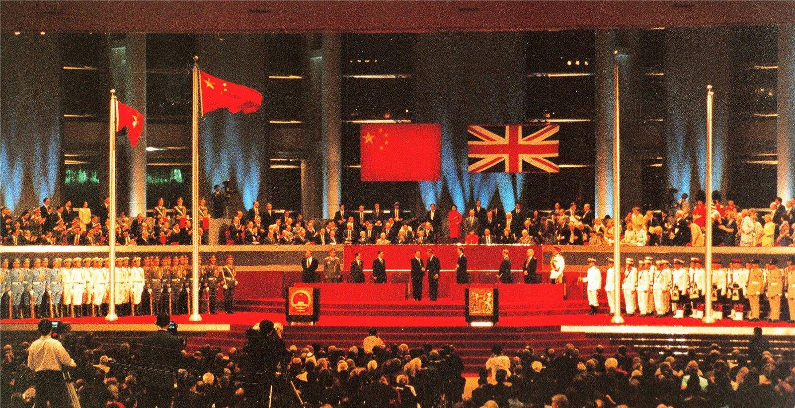 九七年香港回归阅兵，历史的一刻，国家的骄傲，九七年香港回归阅兵，国家骄傲的历史时刻