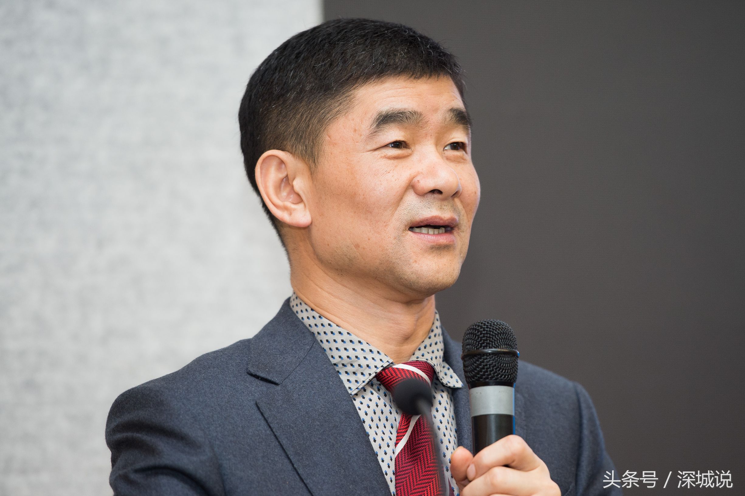 刘伯明的传奇人生，刘伯明的非凡人生传奇