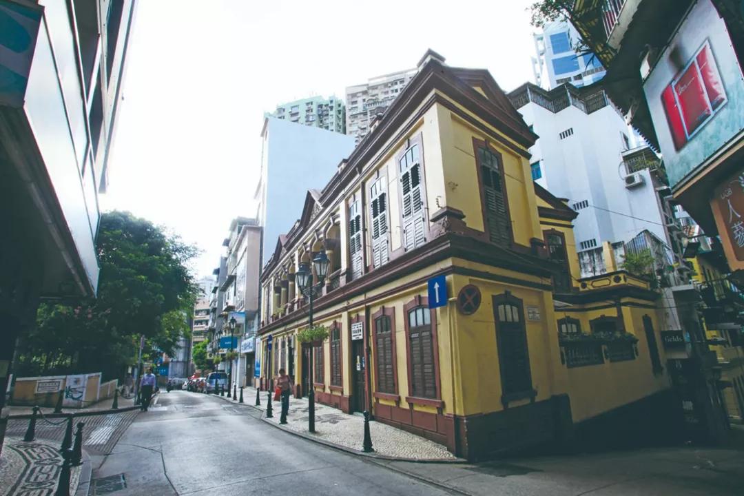 澳门今晚必开一码一肖，探索运气与预测的背后，澳门今晚必开一码一肖，运气与预测背后的秘密探索