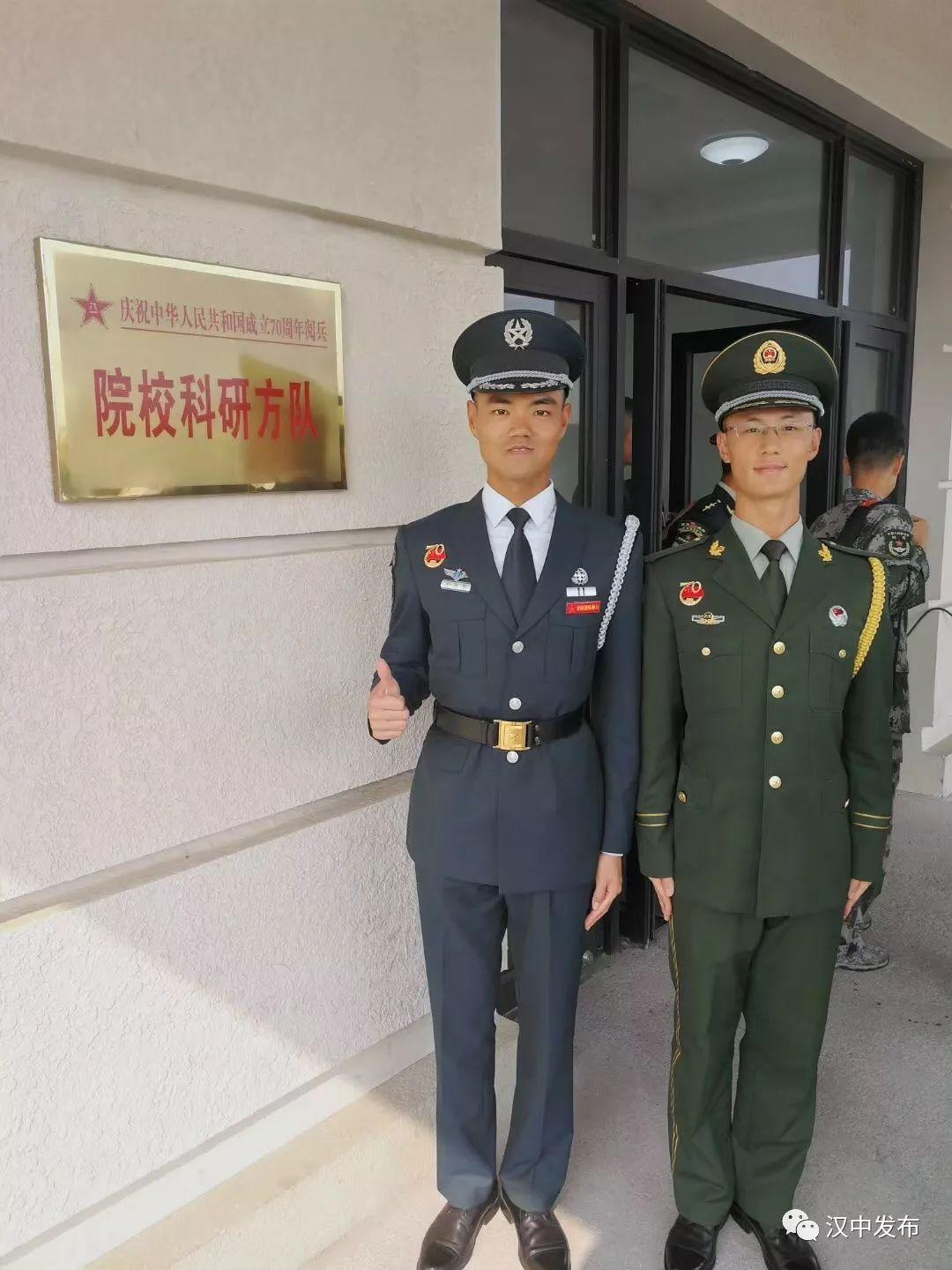 中国陆军服装，历史演变与现代风貌，中国陆军服装的历史演变与现代风貌