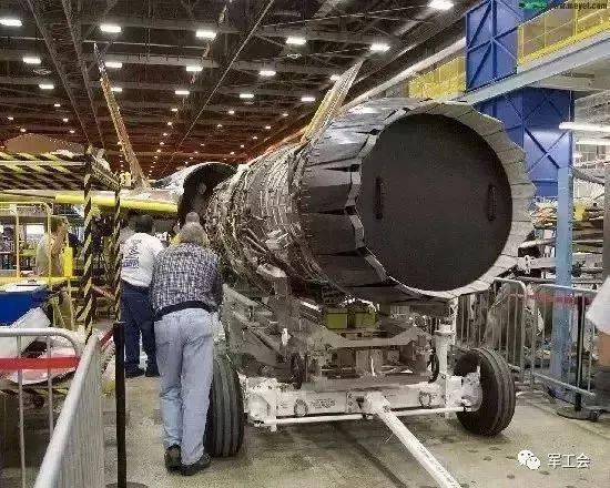 中国空军一号，发动机数量及其重要性，中国空军一号发动机数量及其重要性解析