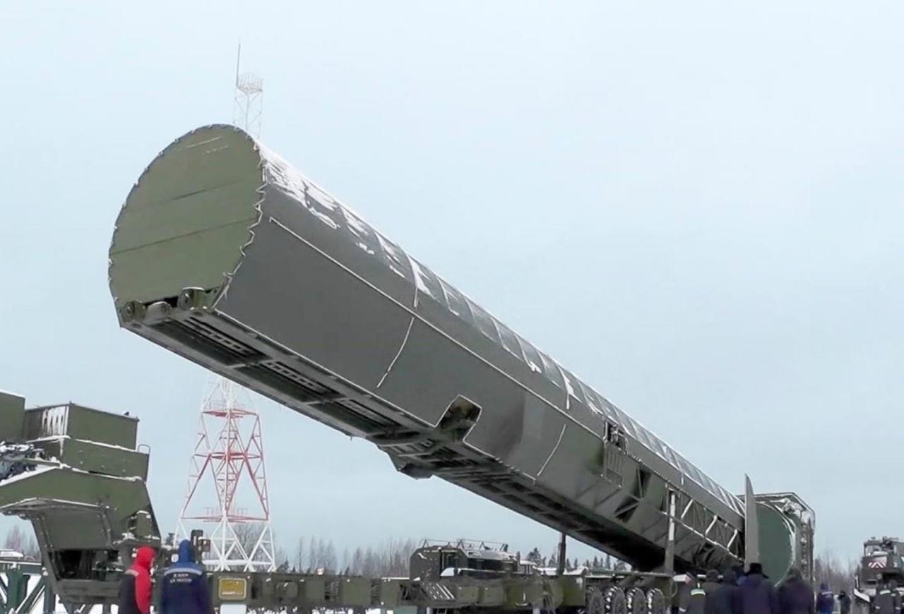 红星模型与白杨M导弹，探索军事科技的融合之美，红星模型与白杨M导弹，军事科技融合之美探索